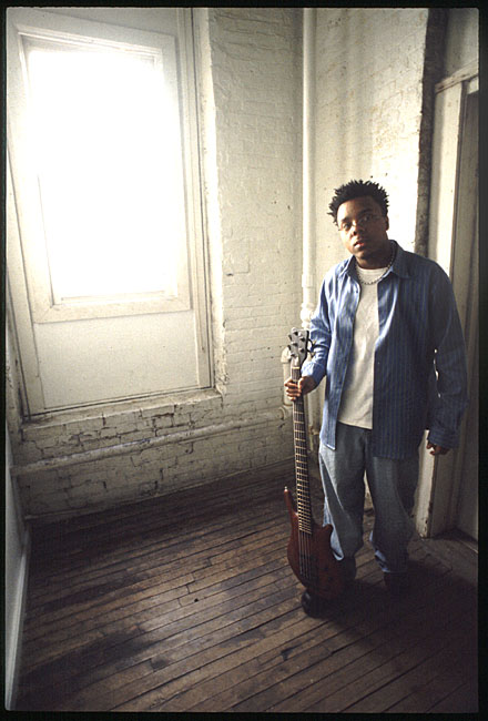 01.jpg (73529 bytes)